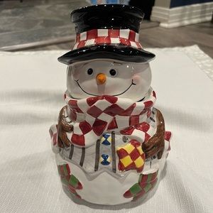 CHRISTMAS HOLIDAY TREASURES
SNOWMAN COOKIE JAR FROM WORLD
BAZAARS, INC.